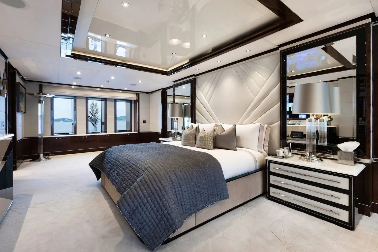 SOUNDWAVE - photo 3 yacht charter Monaco