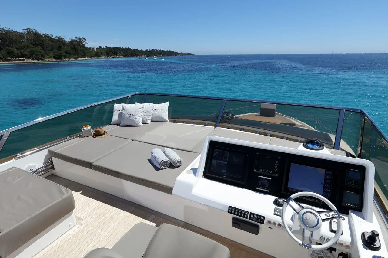 SUMMER BREEZE - photo 13 yacht charter Monaco