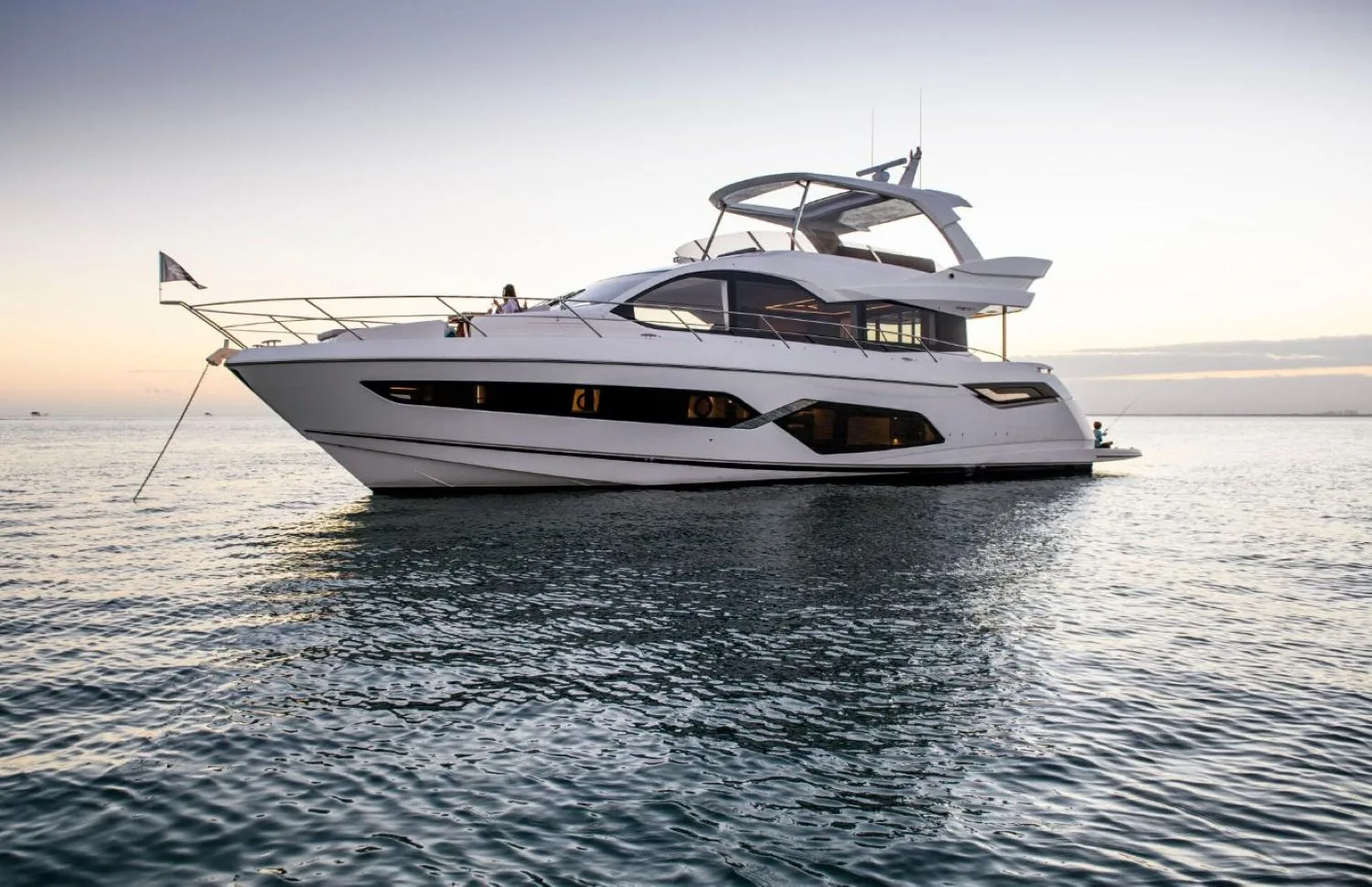 SUNSEEKER 70 - photo 3 yacht charter Monaco