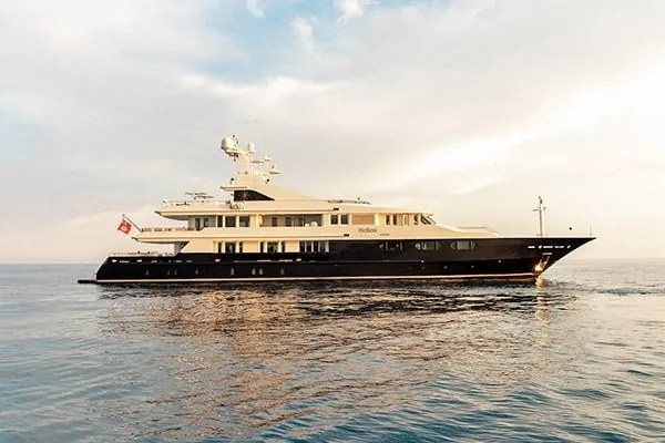TREEHOUSE - yacht charter Monaco