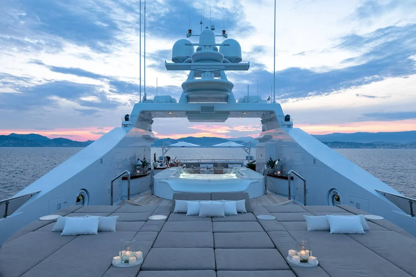TREEHOUSE - photo 14 yacht charter Monaco