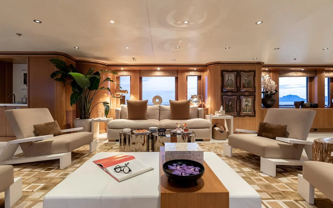 TREEHOUSE - photo 23 yacht charter Monaco