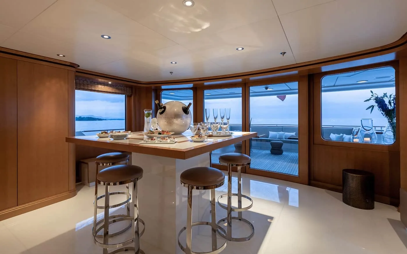 TREEHOUSE - photo 25 yacht charter Monaco