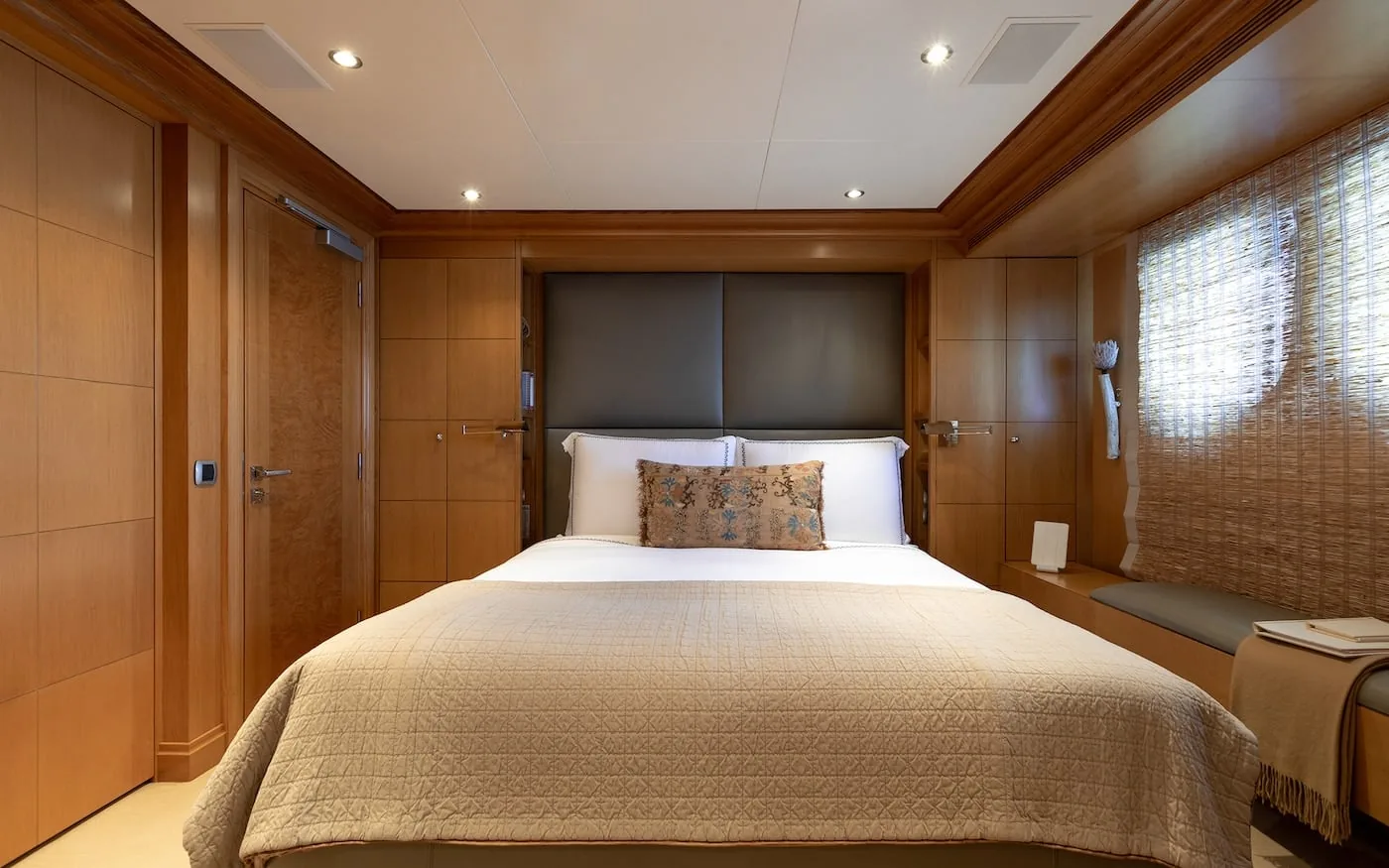 TREEHOUSE - photo 32 yacht charter Monaco