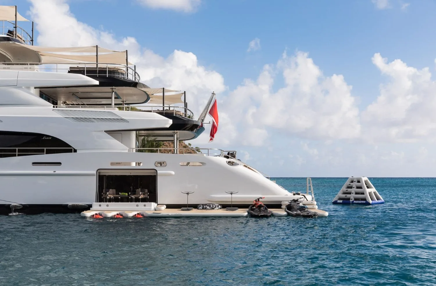 TRIUMPH - photo 9 yacht charter Monaco