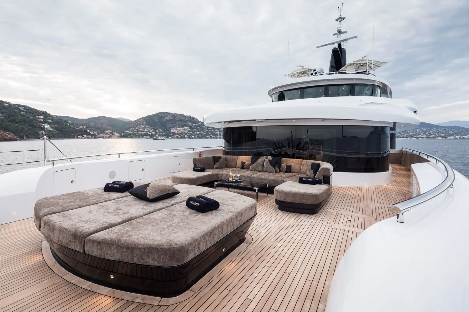 TRIUMPH - photo 12 yacht charter Monaco