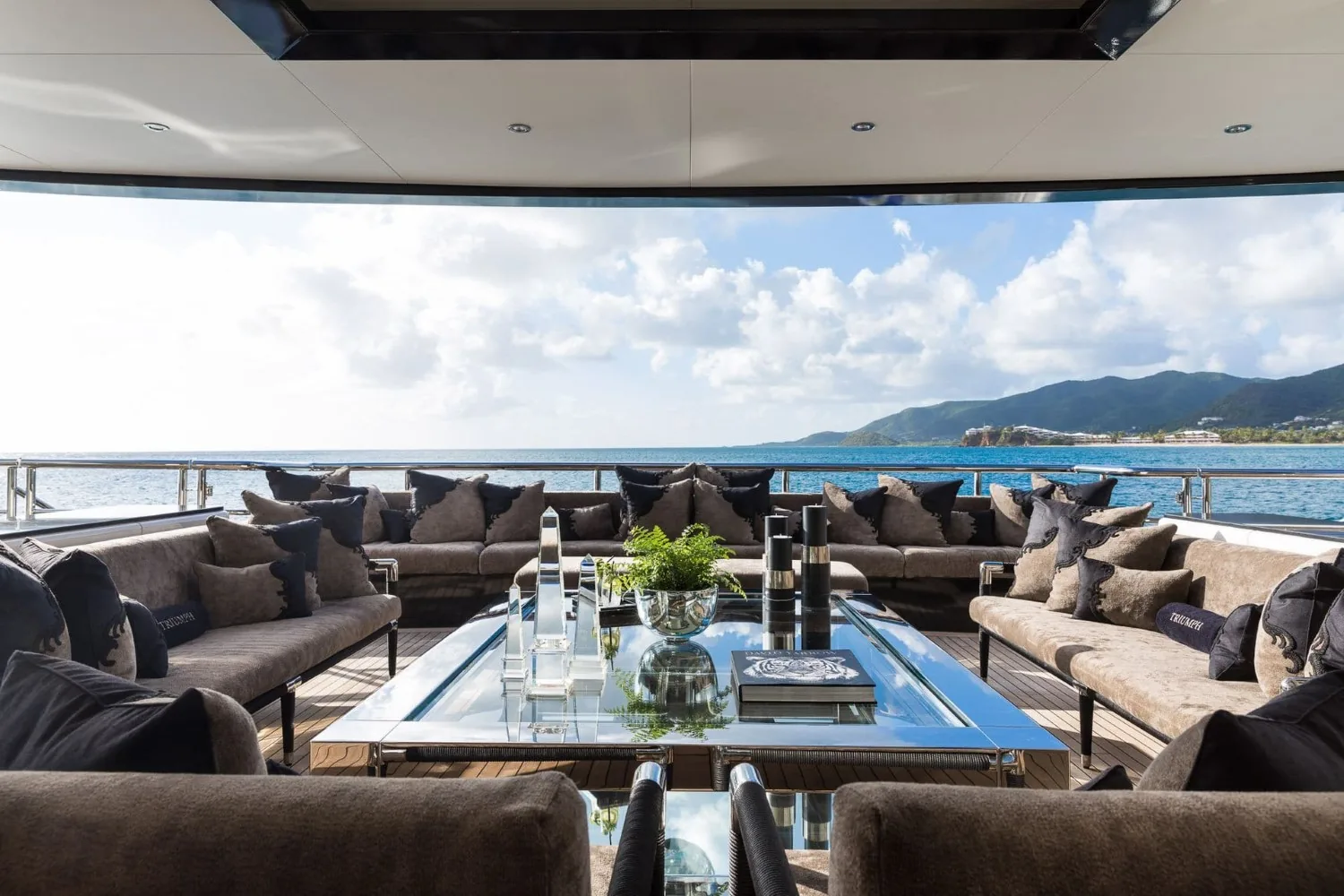 TRIUMPH - photo 15 yacht charter Monaco