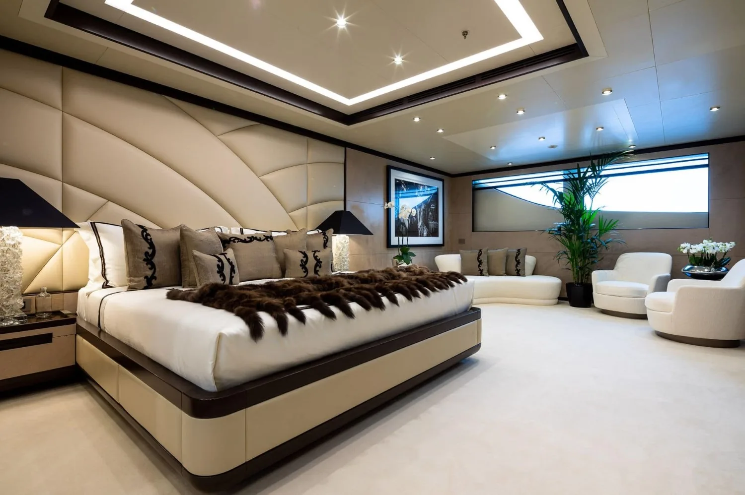 TRIUMPH - photo 28 yacht charter Monaco