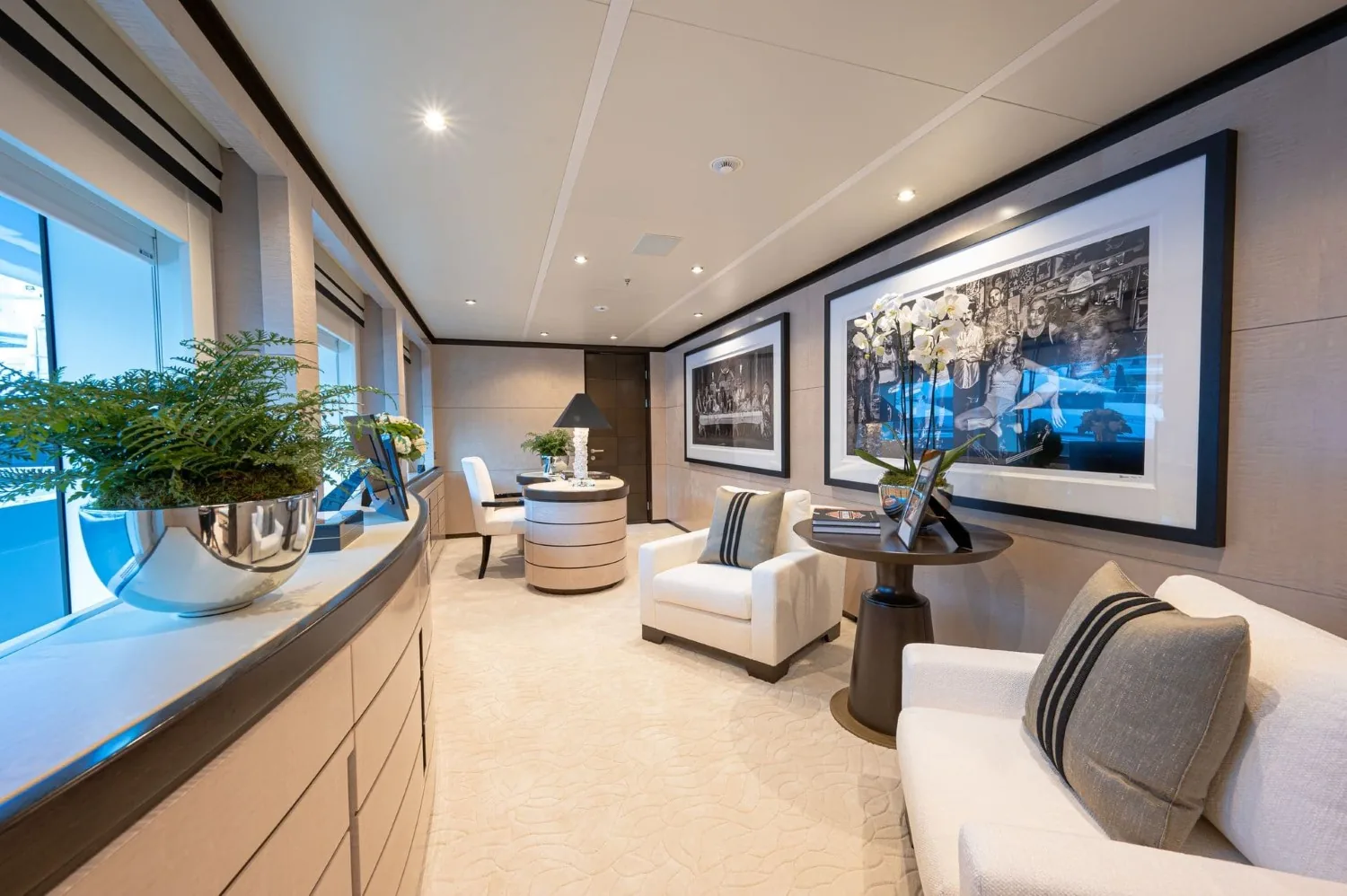 TRIUMPH - photo 29 yacht charter Monaco