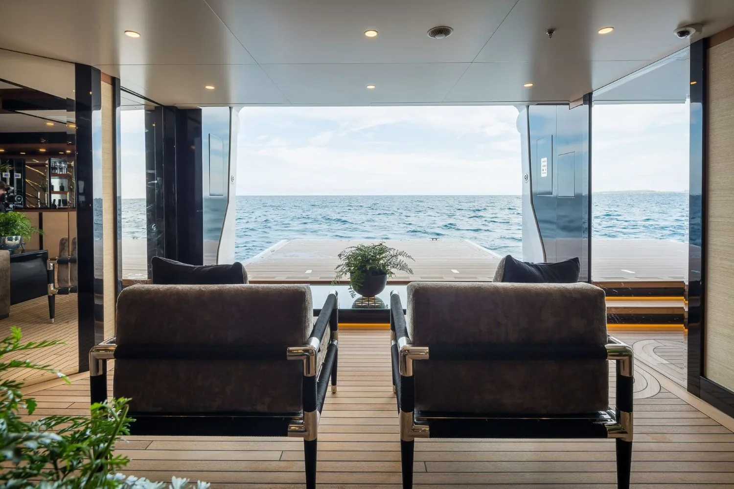 TRIUMPH - photo 34 yacht charter Monaco