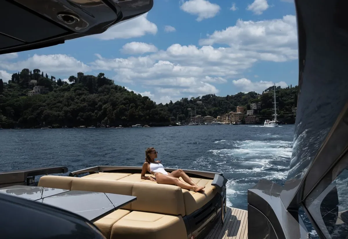 VELES - photo 7 yacht charter Monaco