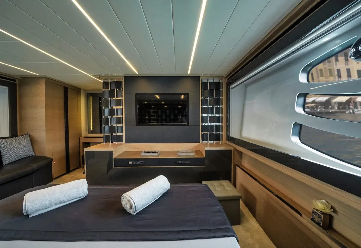 VELES - photo 16 yacht charter Monaco