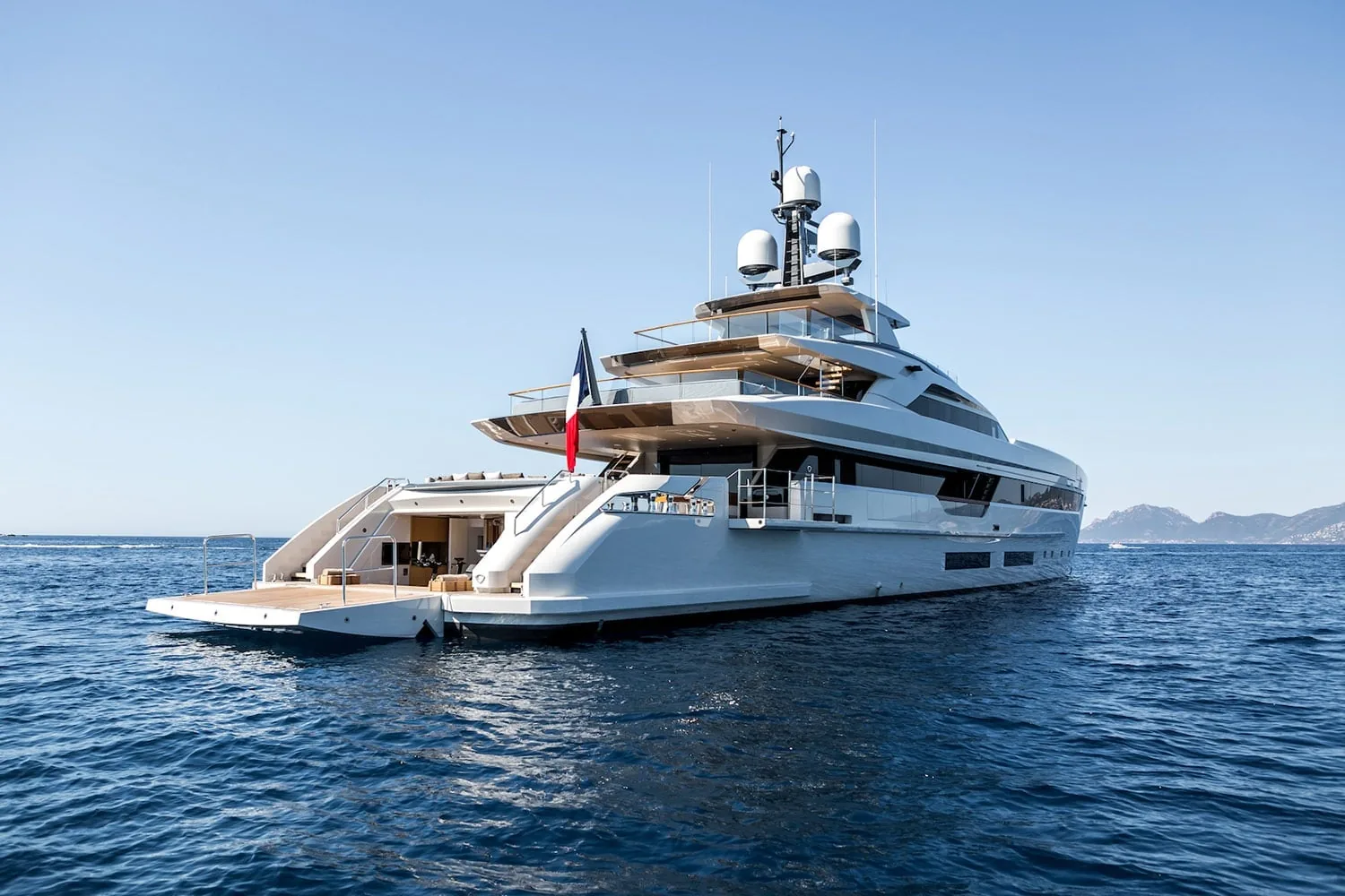 VERTIGE - photo 8 yacht charter Monaco