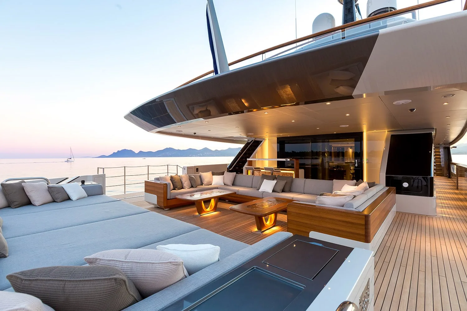 VERTIGE - photo 21 yacht charter Monaco
