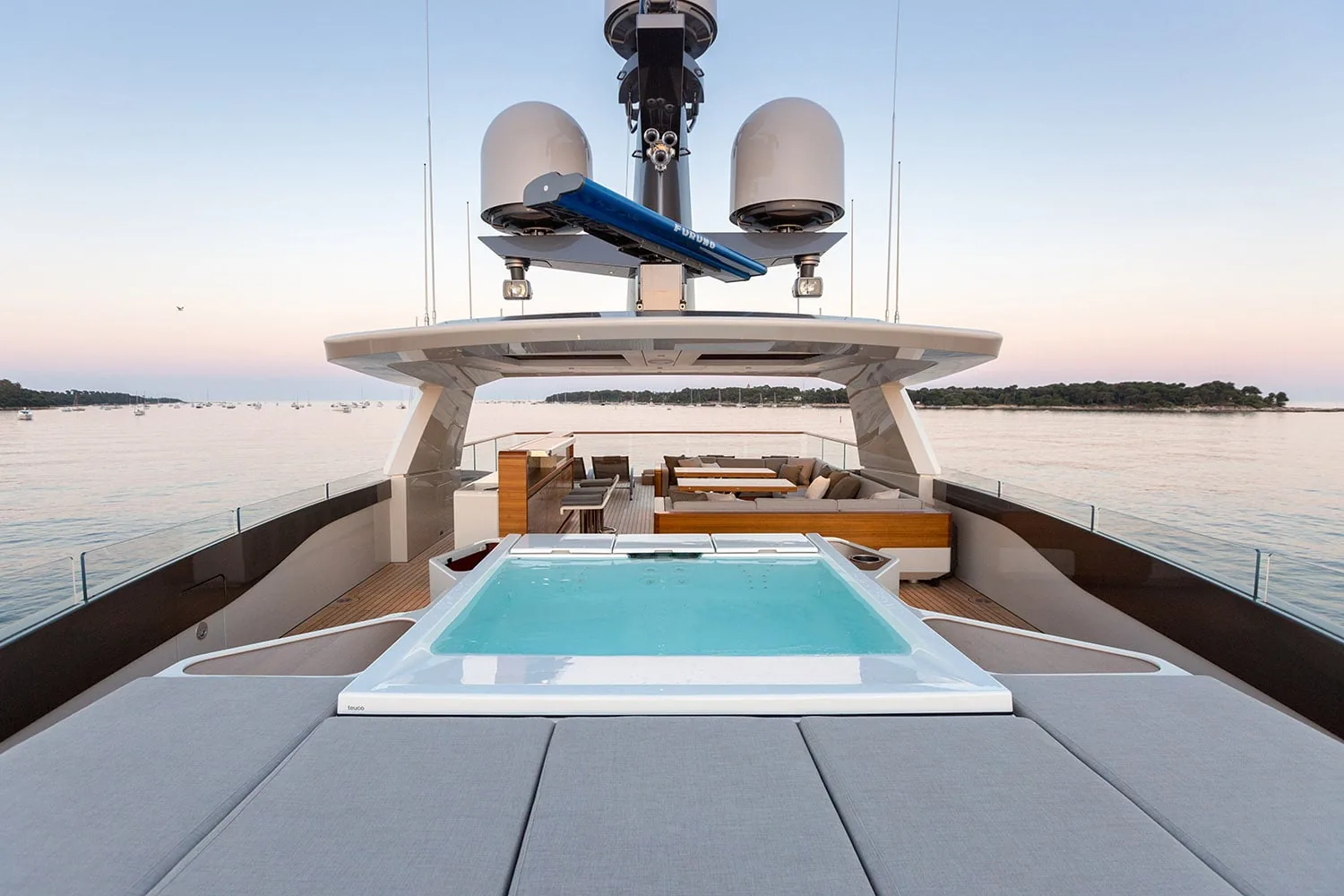 VERTIGE - photo 28 yacht charter Monaco