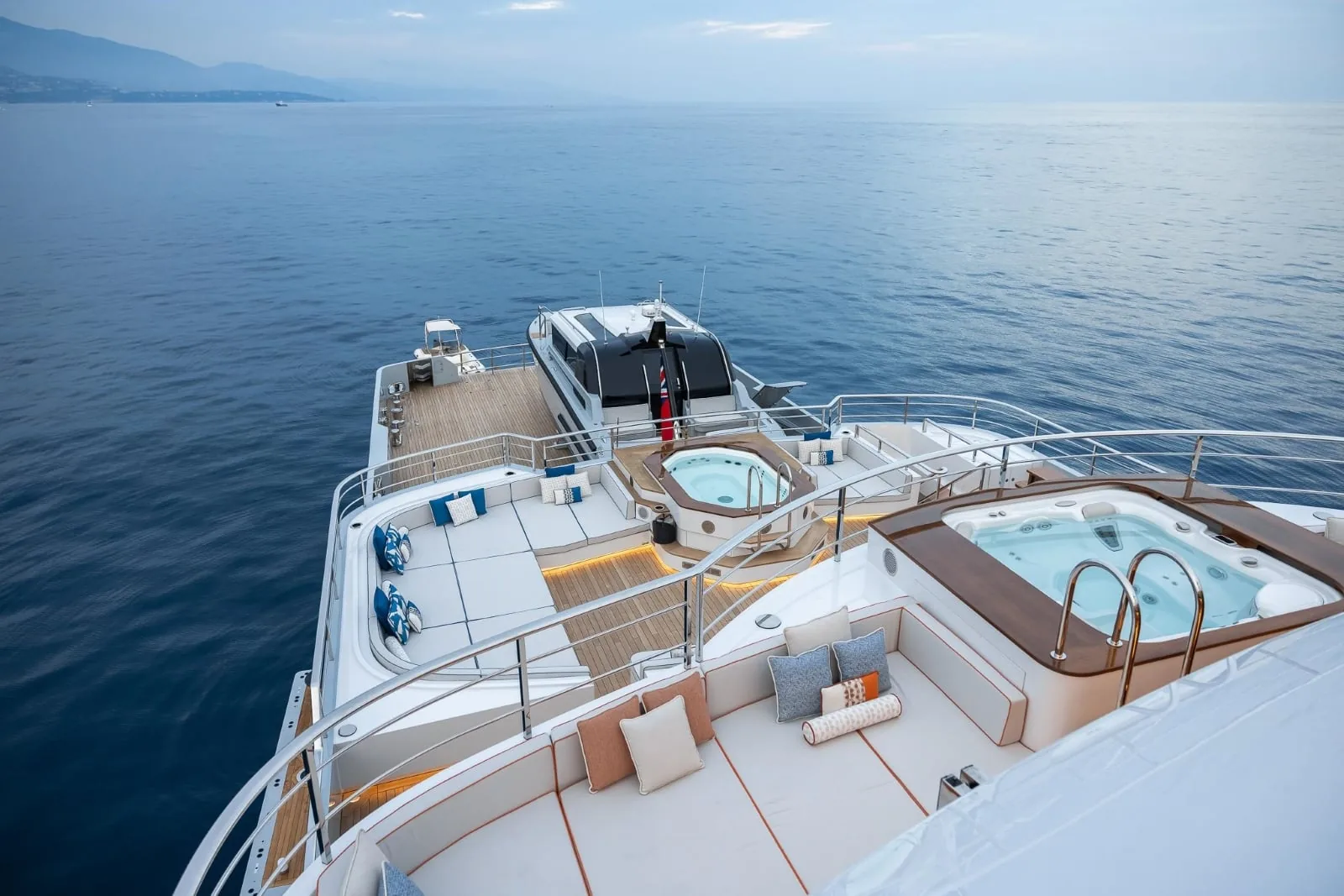 VICTORIOUS - photo 5 yacht charter Monaco