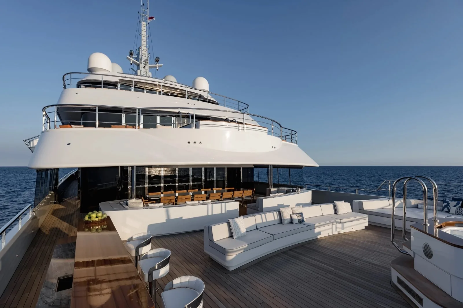 VICTORIOUS - photo 6 yacht charter Monaco