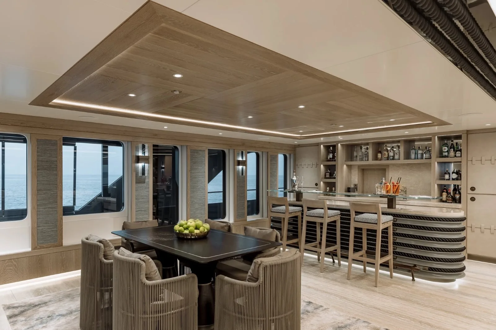 VICTORIOUS - photo 12 yacht charter Monaco