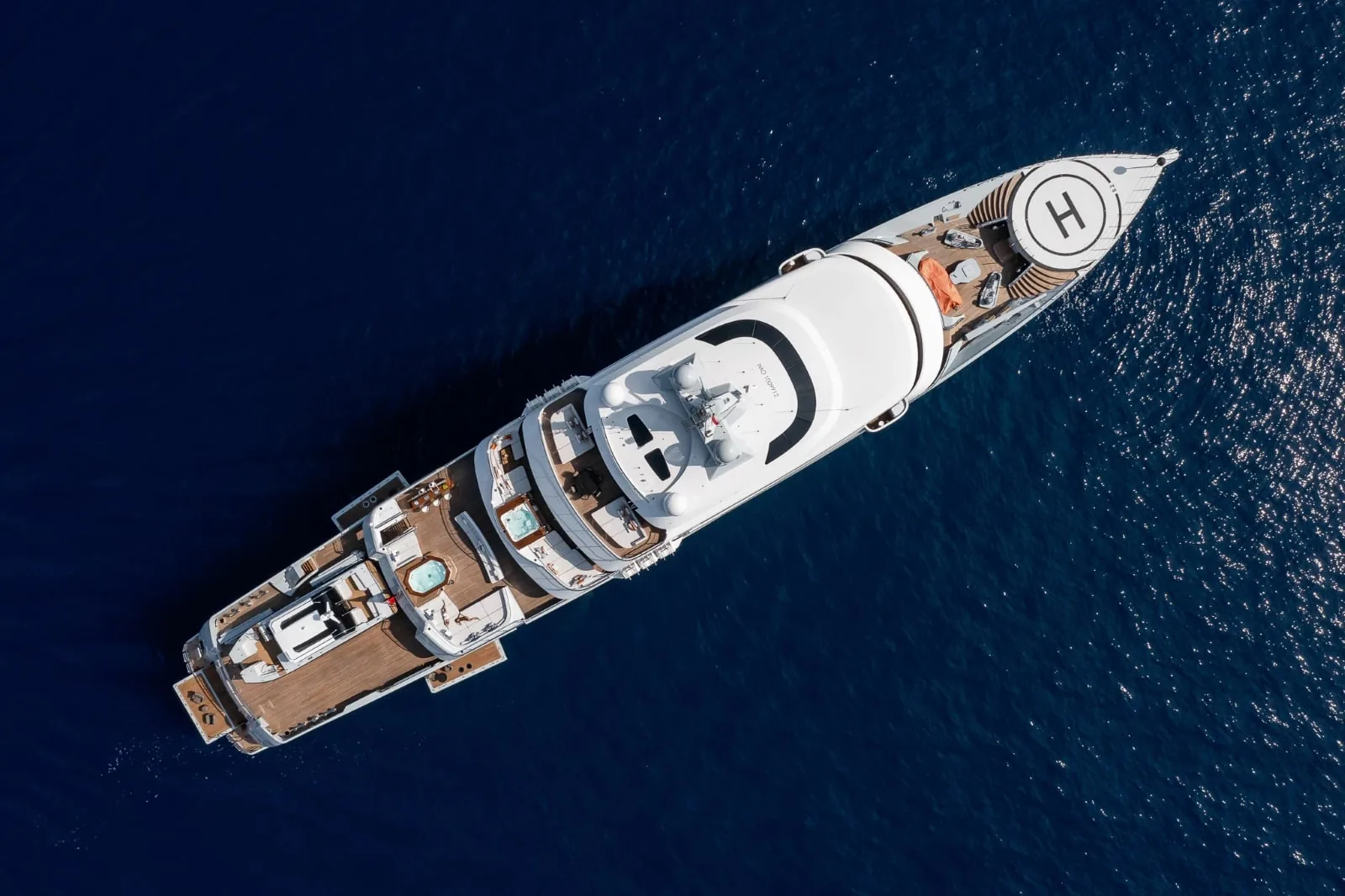 VICTORIOUS - photo 31 yacht charter Monaco