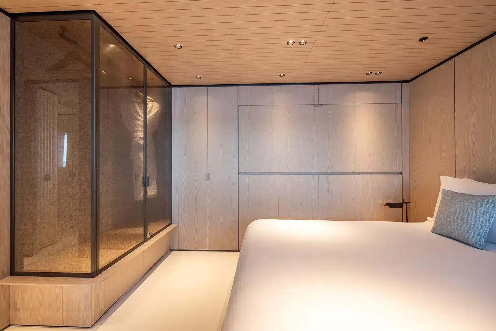 VIRTUOSITY - photo 43 yacht charter Monaco